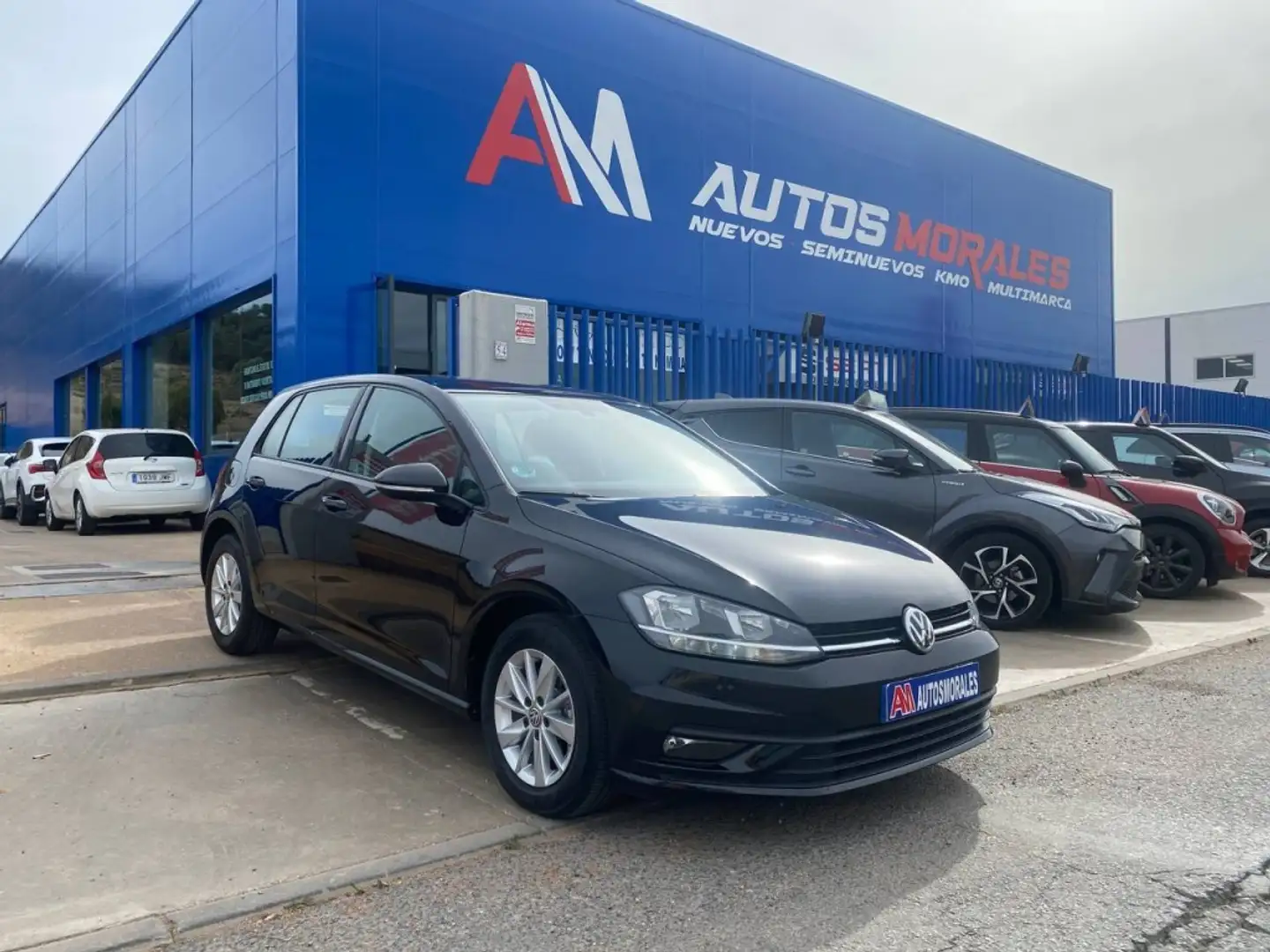 Volkswagen Golf 1.0 TSI Ready2GO 85kW Nero - 2