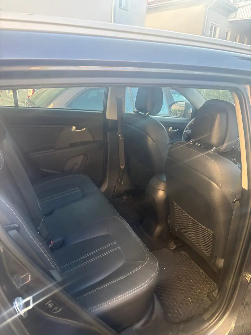 Kia Sportage Sportage Gold 2,0 CRDi AWD Gold - 2