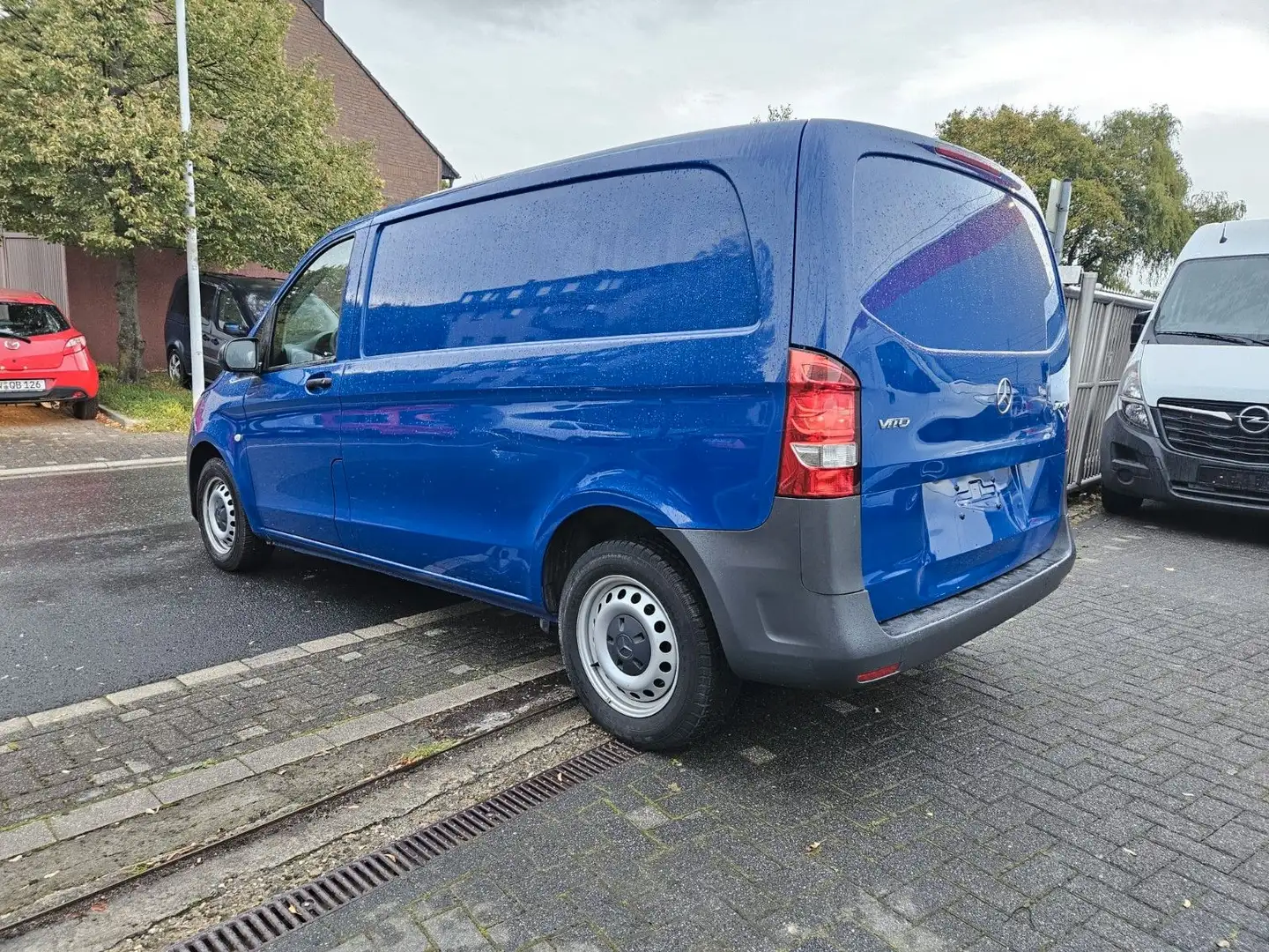 Mercedes-Benz Vito Kasten 110 CDI Worker 3Sitze Regalsyst Bott Blau - 2