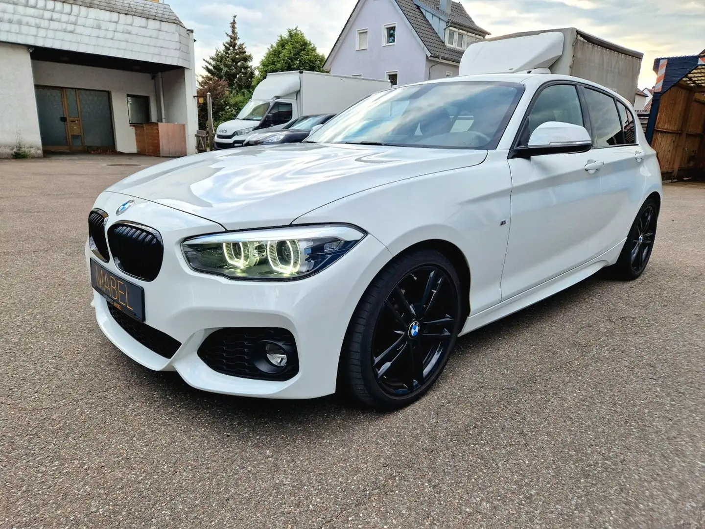 BMW 118 i Edition M Sport Paket Shadow +LED+SHZ+PDC+ Blanco - 1