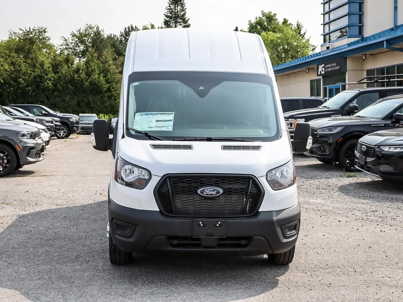 Ford Transit Cargo Van снимка Ford Transit Cargo Van