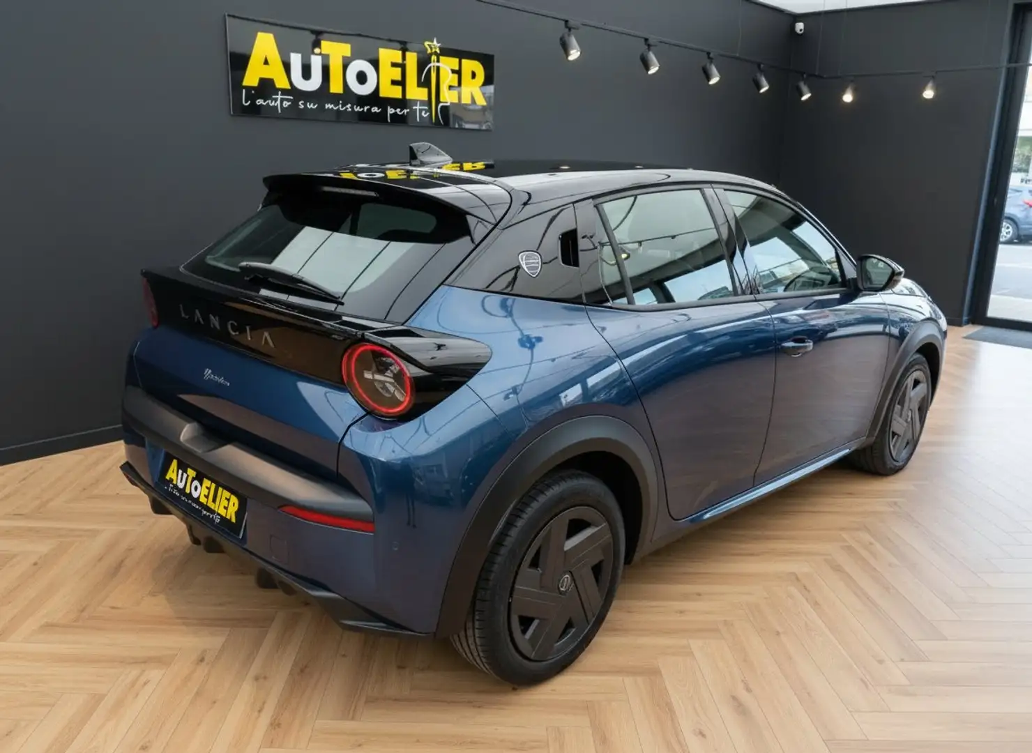 Lancia Ypsilon Ypsilon 1.2 mhev 110cv e-dct Blau - 2