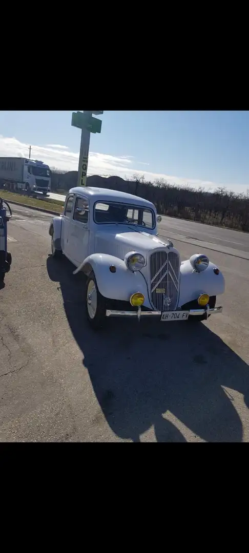 Citroen Traction avant Bianco - 2