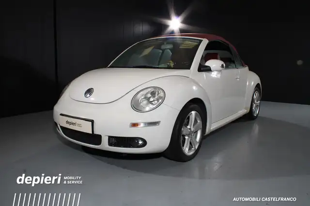 Volkswagen New Beetle New  Cabriolet 1.6 Limited Red Edition