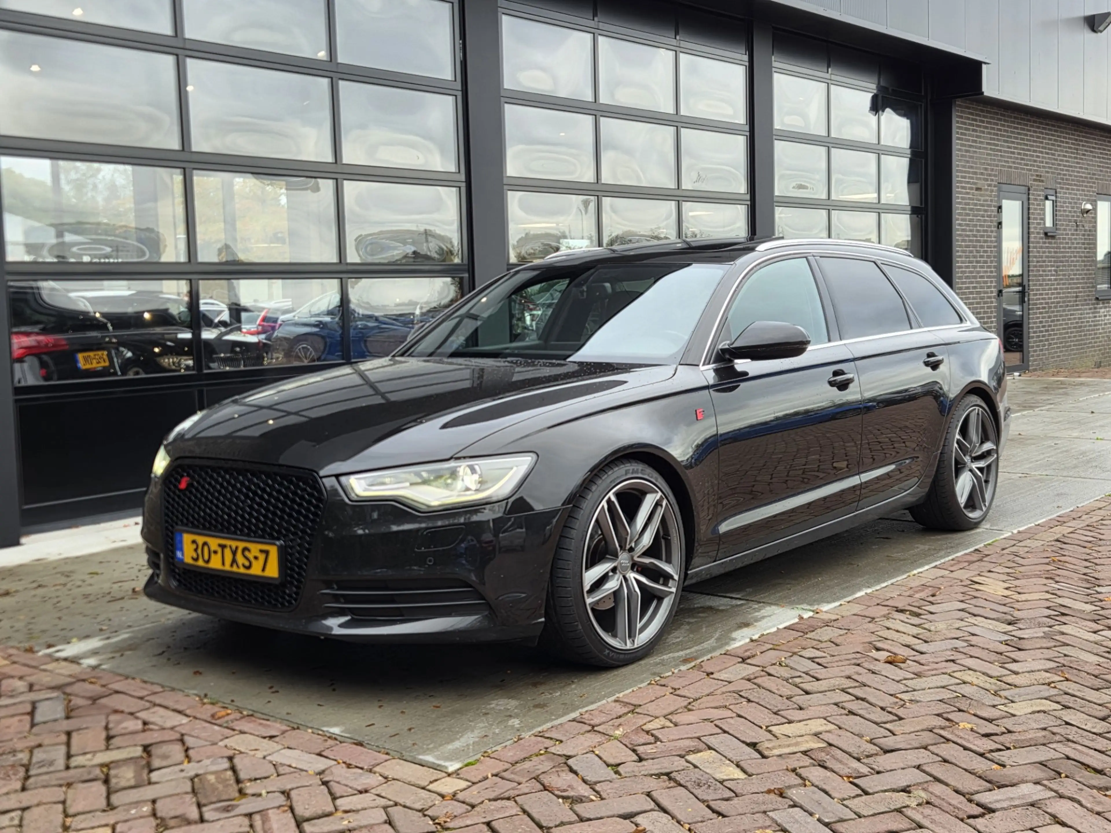 Audi A6 Avant 2.0 TFSI 180 PK Business Edition | Panoramad