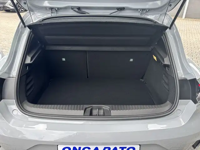 Renault Clio view 7