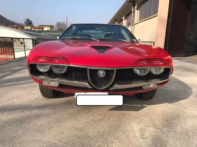 Alfa Romeo Montreal