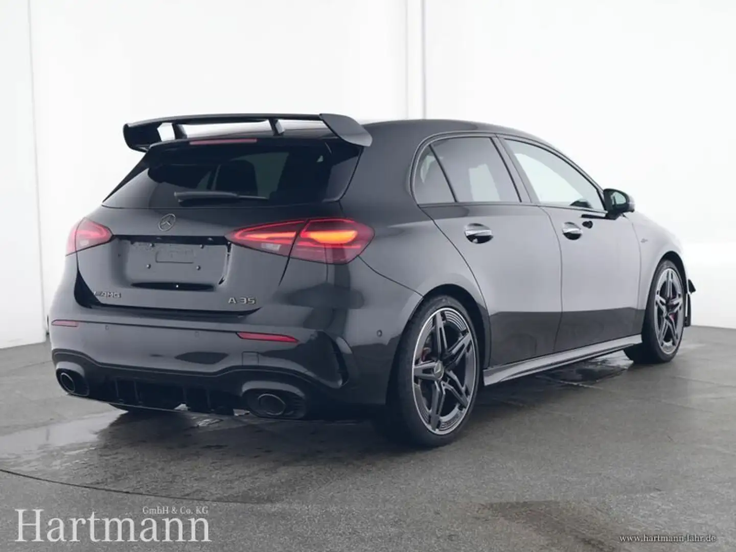 Mercedes-Benz A 35 AMG A 35 4M AMG Aerodynamik Night Panorama HUD Beam Schwarz - 2