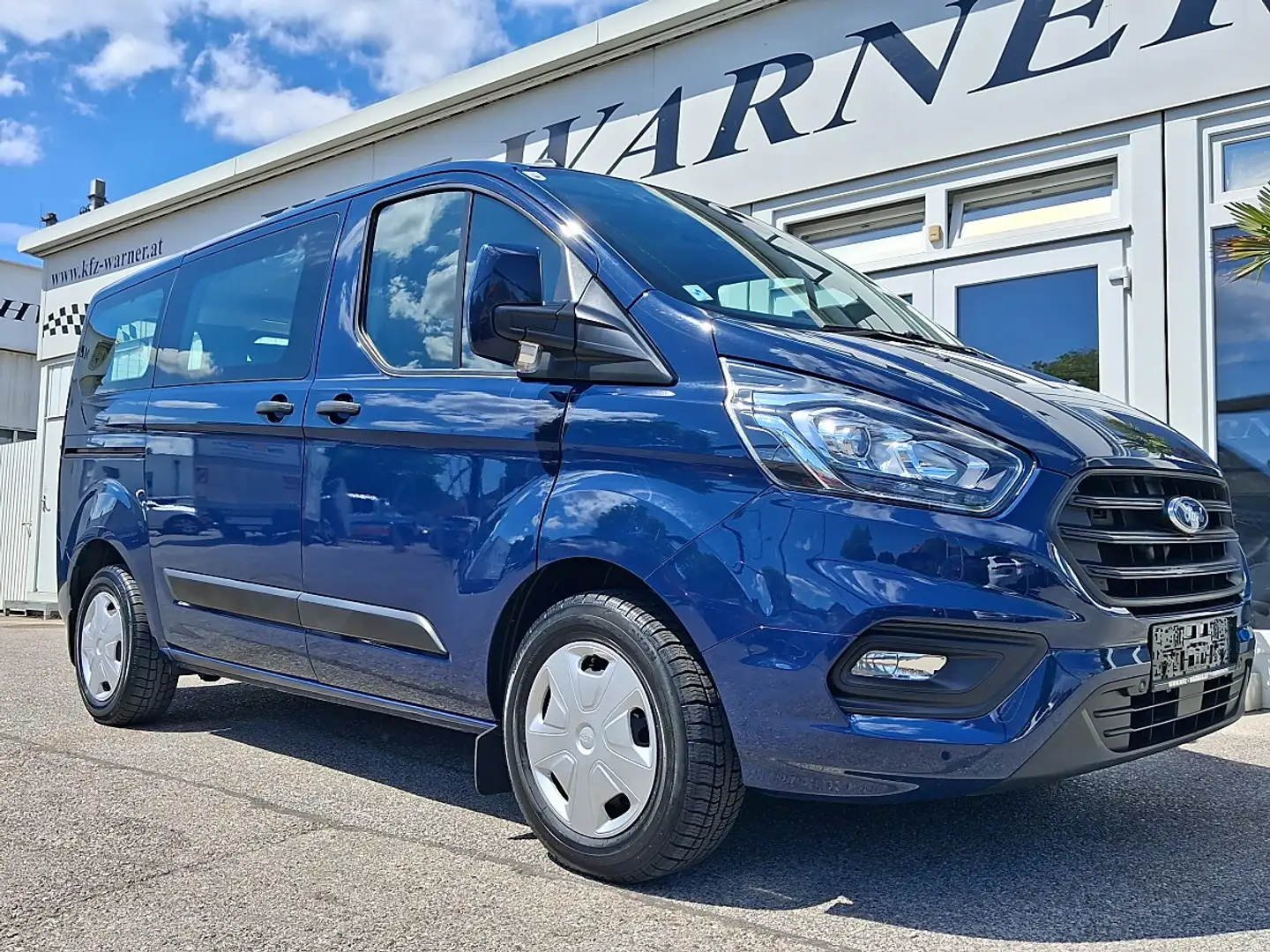 Ford Transit Custom Variobus 2,0 TDCI L1H1 320 Trend 9 Sitzer Blau - 2