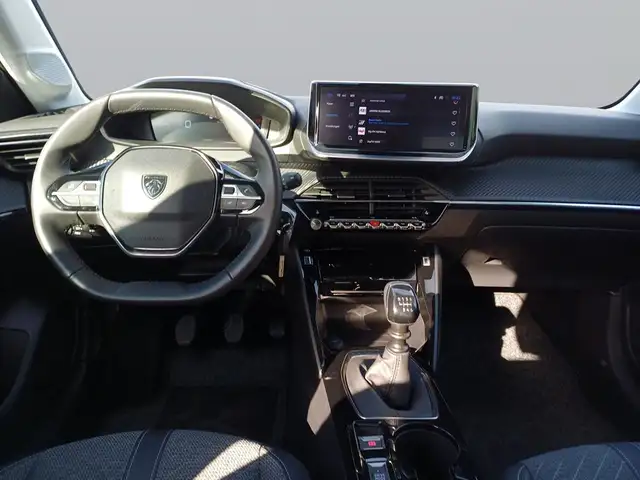 Peugeot 208 view 10