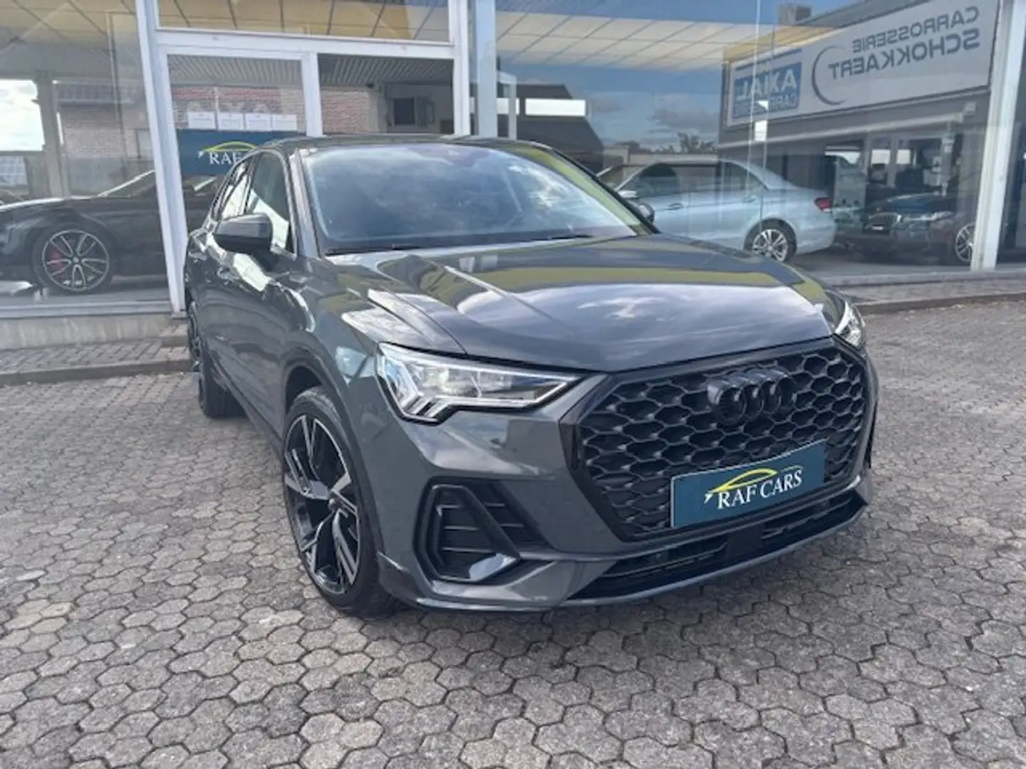 Audi Q3 Q3 35 TDI Sportback S tronic / GARANTIE / CARPASS Grijs - 2