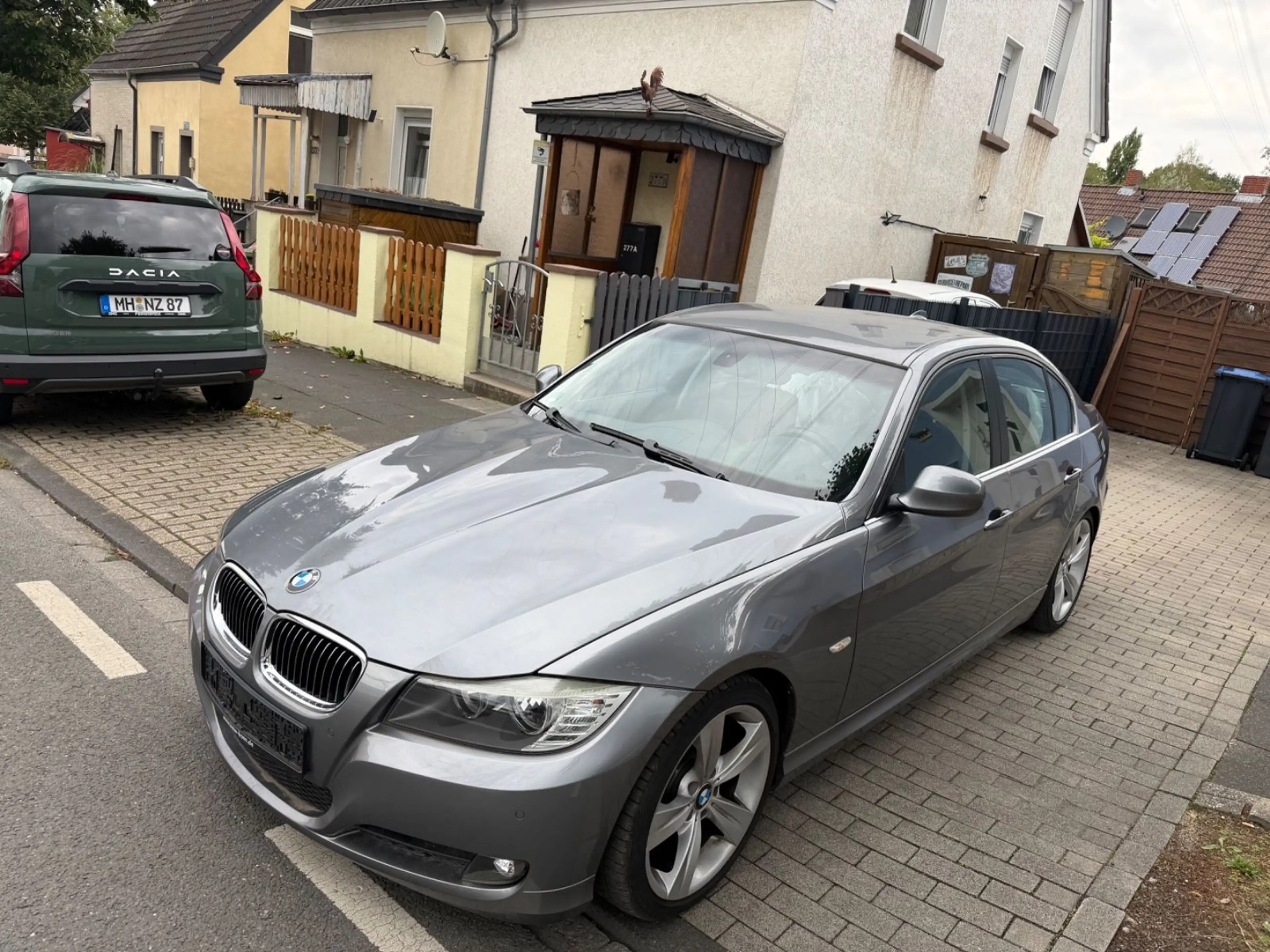 BMW 325 3 Limousine*TÜV NEU*1 HAND*STEUERKETTE NEU*