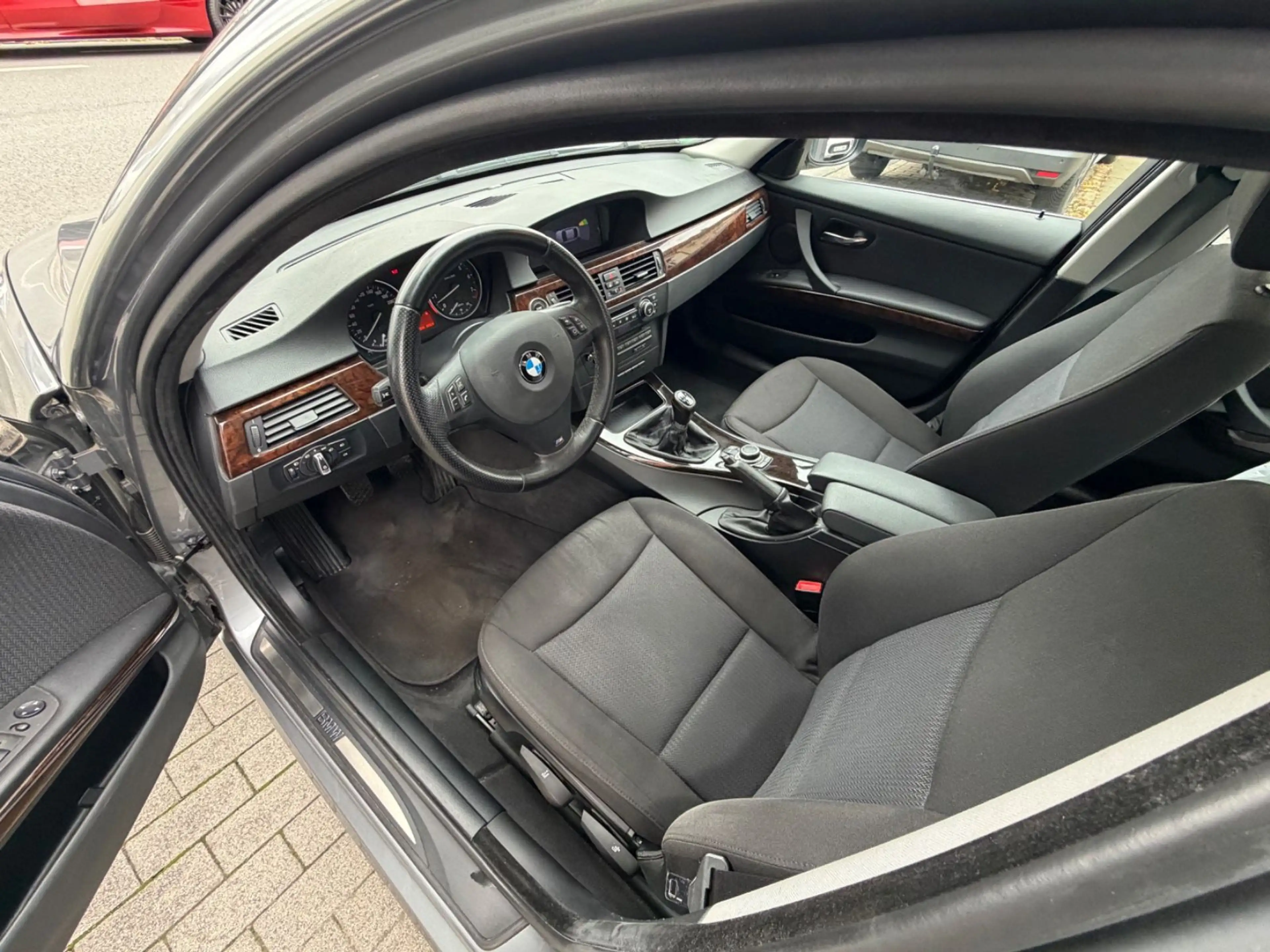 BMW 325 3 Limousine*TÜV NEU*1 HAND*STEUERKETTE NEU* — photo 5