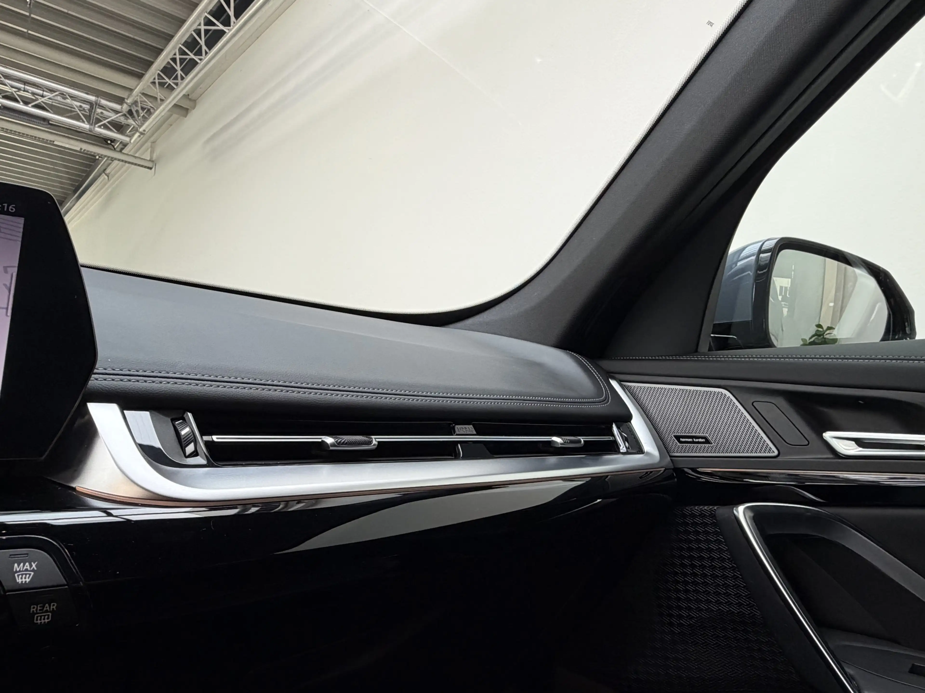 BMW X1 eDrive20 M Sport Pro ACC H&K MemorySitze LED — photo 10