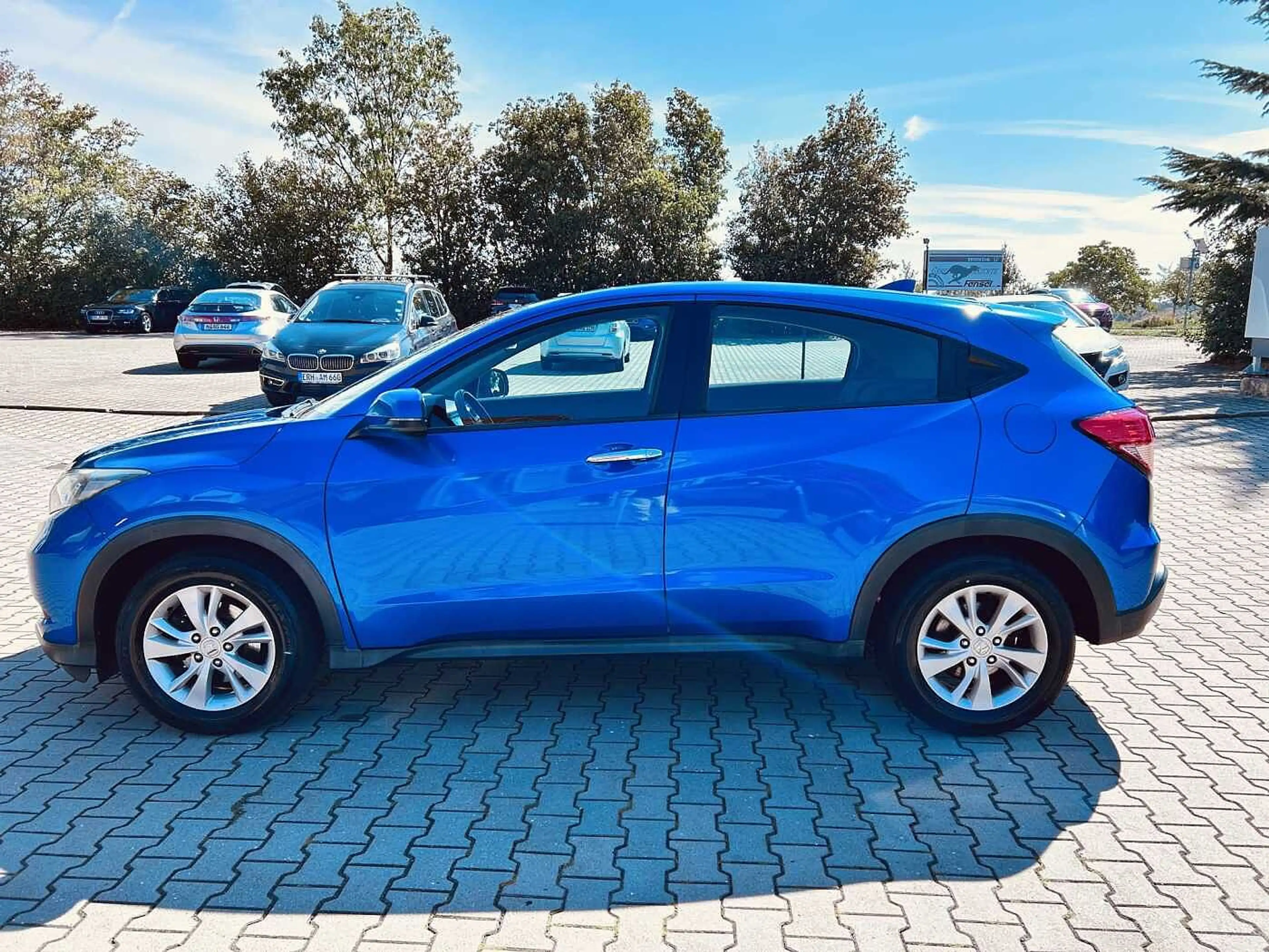 Honda HR-V 1.5 i-VTEC Elegance — photo 14