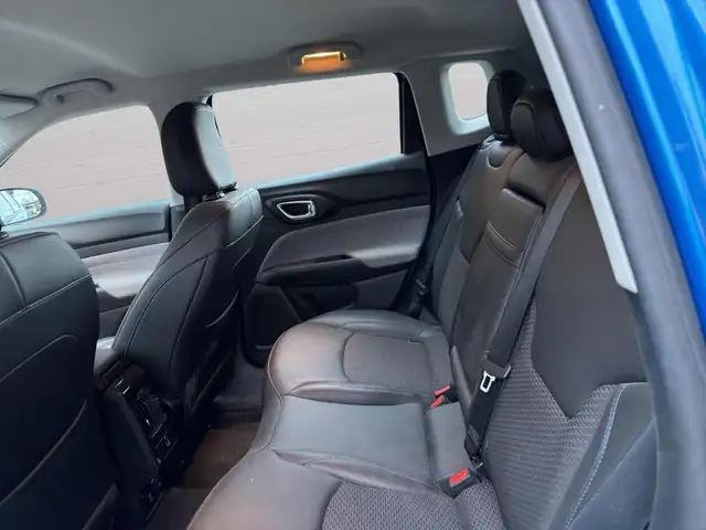Jeep Compass view 9