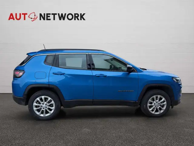 Jeep Compass view 8