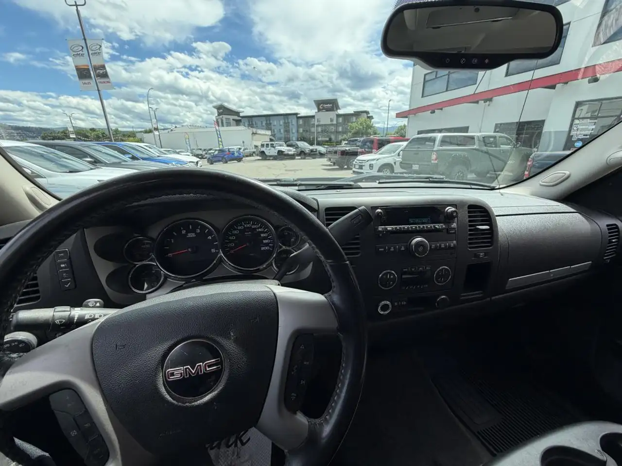 GMC Sierra 2500HD снимка GMC Sierra 2500HD