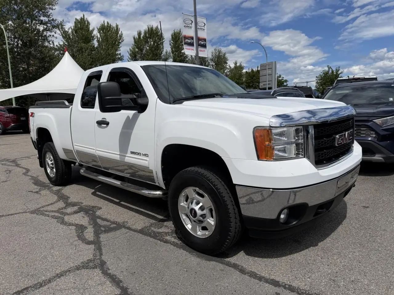 GMC Sierra 2500HD снимка GMC Sierra 2500HD