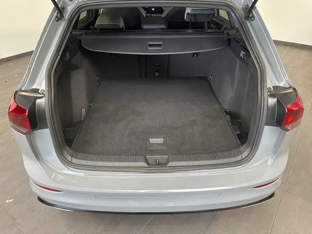 Volkswagen Golf view 6