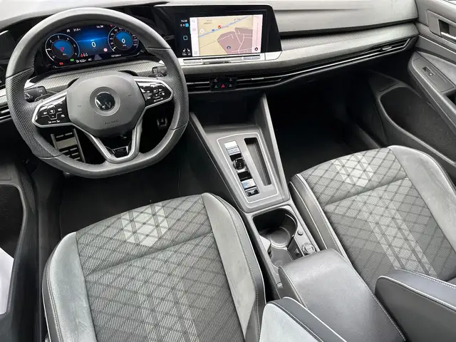 Volkswagen Golf view 12