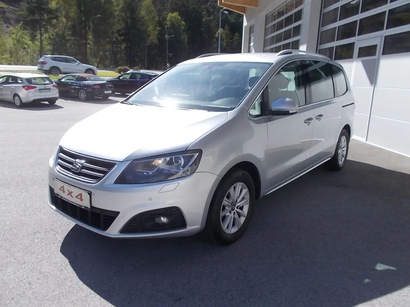 SEAT Alhambra Executive TDI 4Drive Silber - 1
