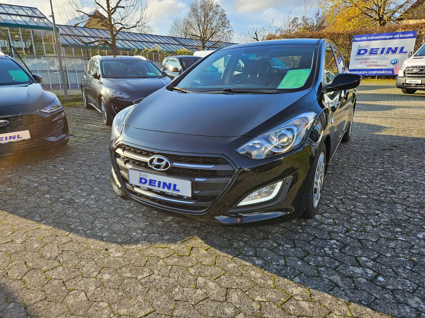 Hyundai i30 YES! / 8-fach bereift Schwarz - 1