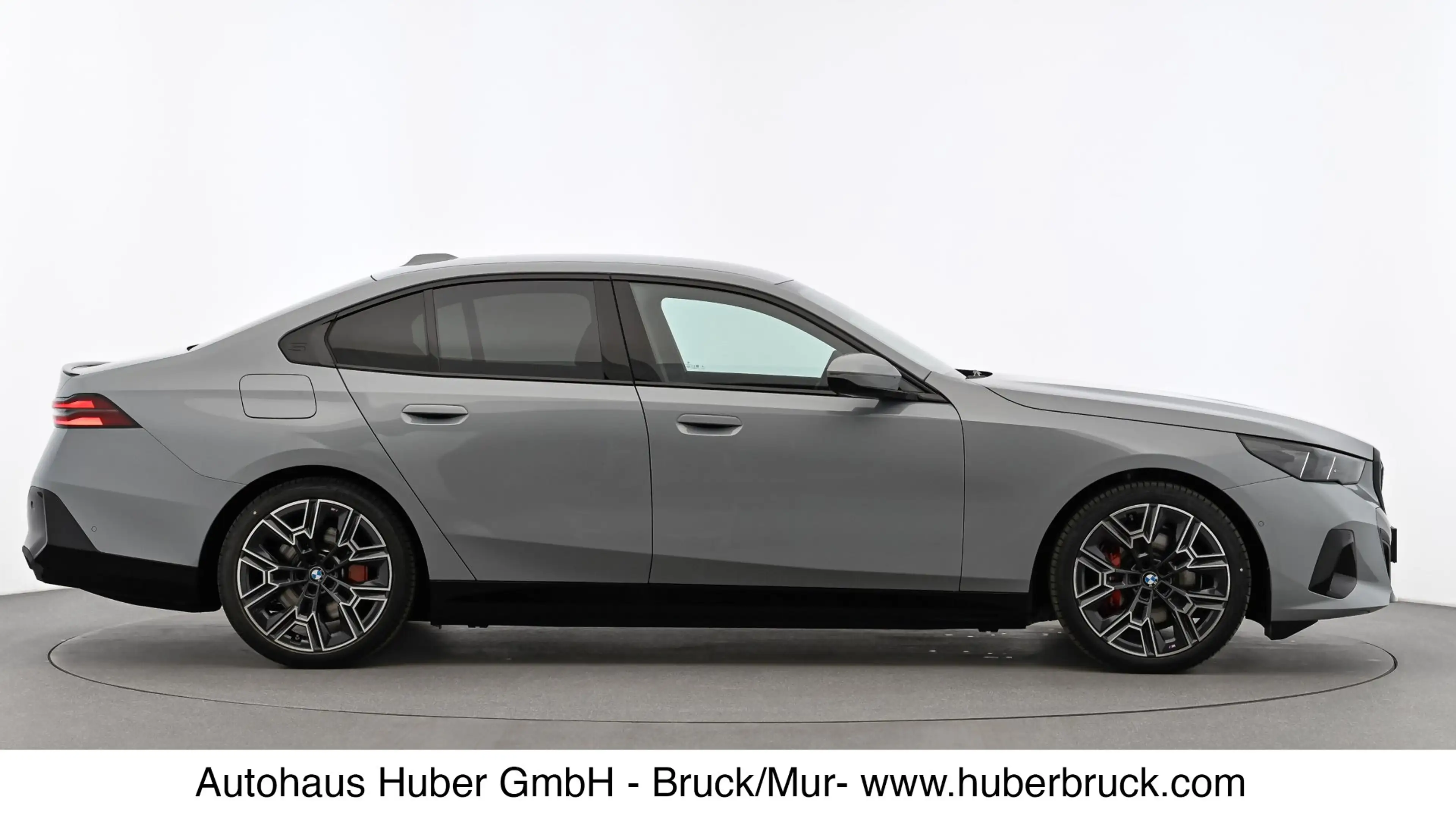 BMW i5 eDrive40 — photo 7