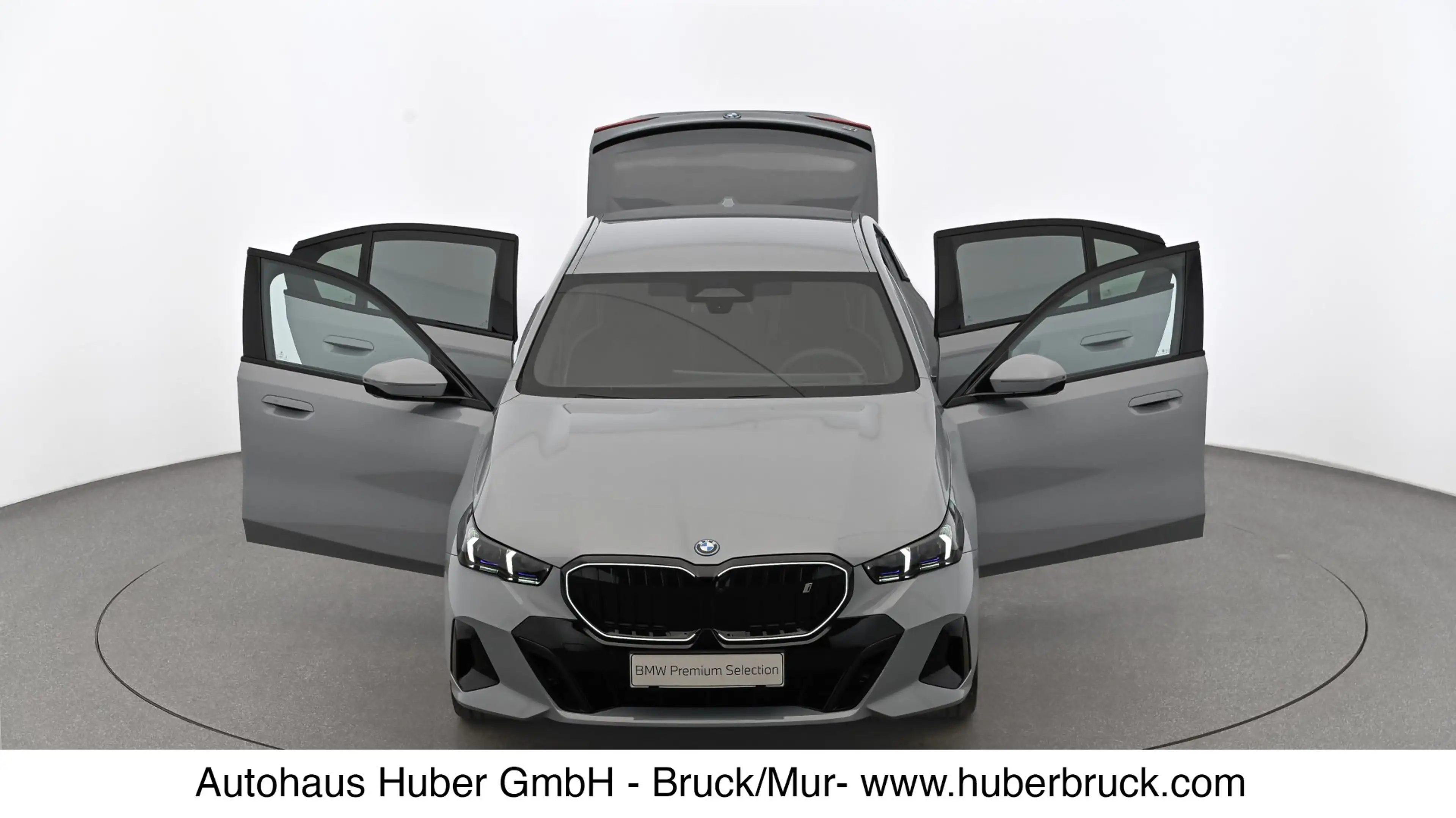 BMW i5 eDrive40 — photo 11