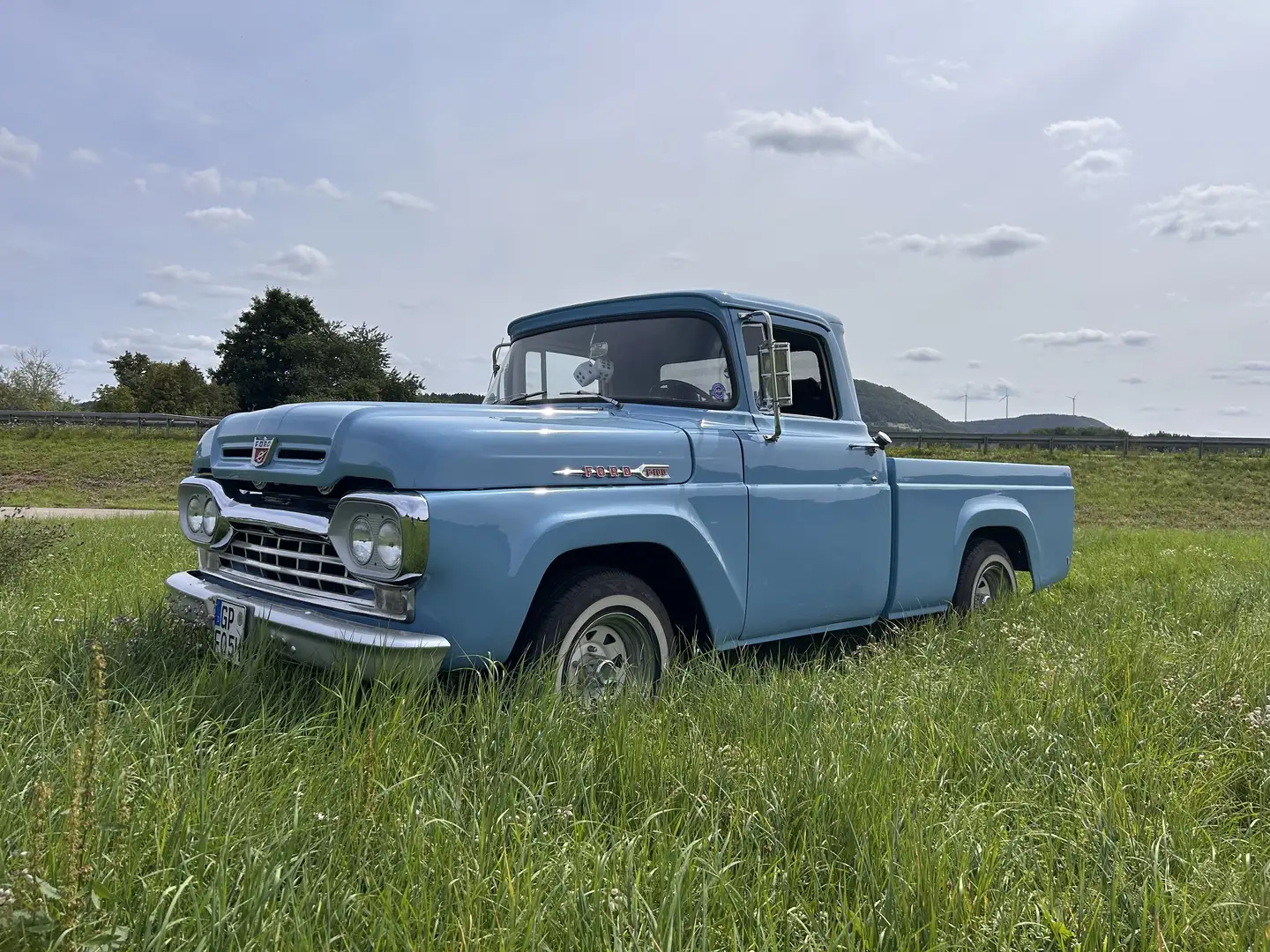 Ford F 100 Pick Up - 2