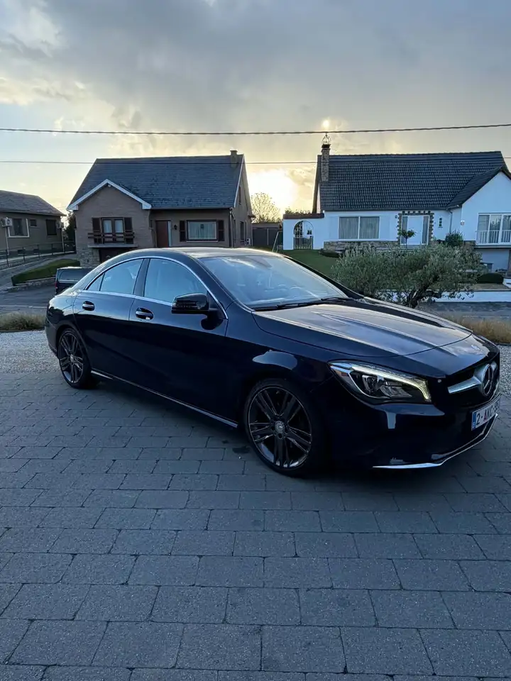 Mercedes-Benz CLA 180