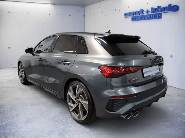 Audi S3 view 4