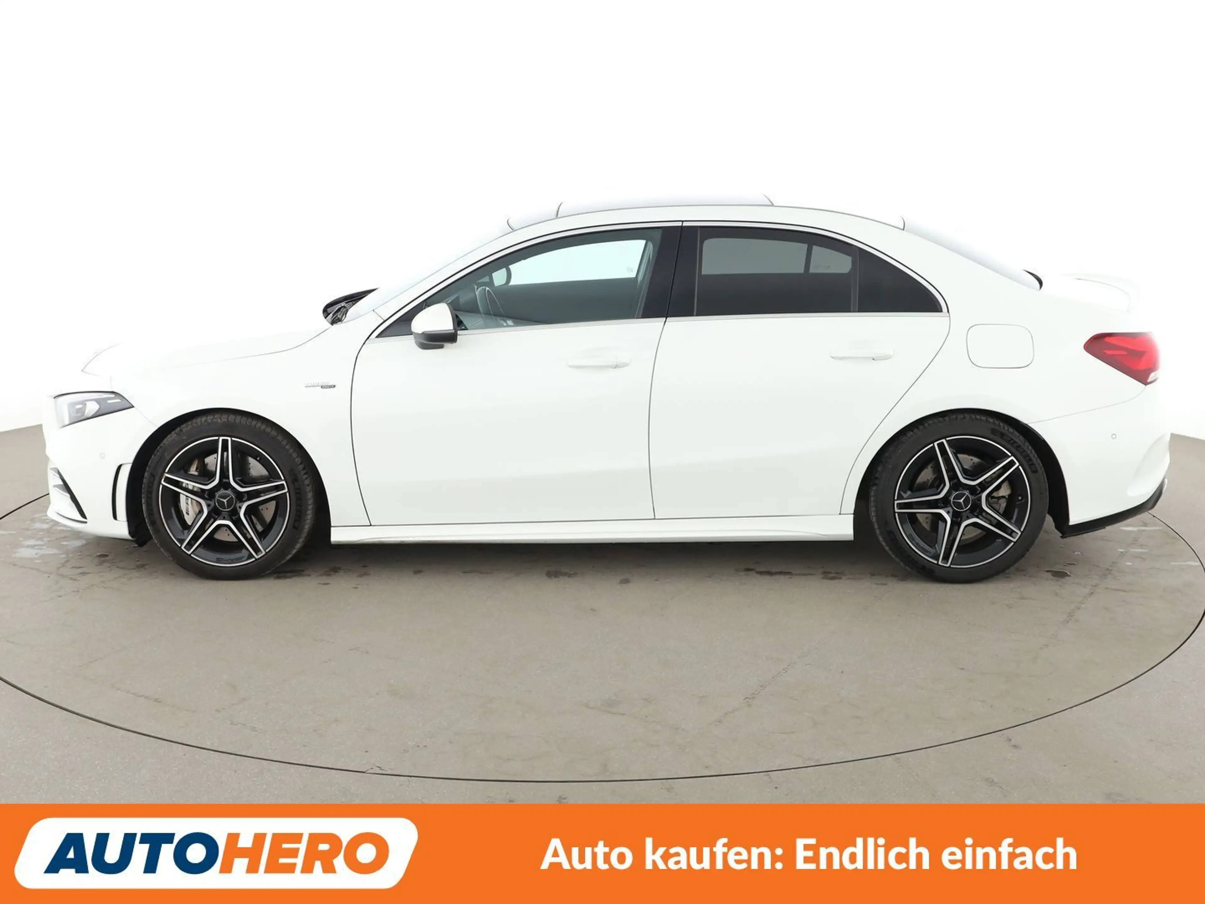 Mercedes-Benz A 35 AMG A 35 AMG 4Matic Aut.*NAV*LED*TEMP*CAM*PDC*SHZ* — photo 3