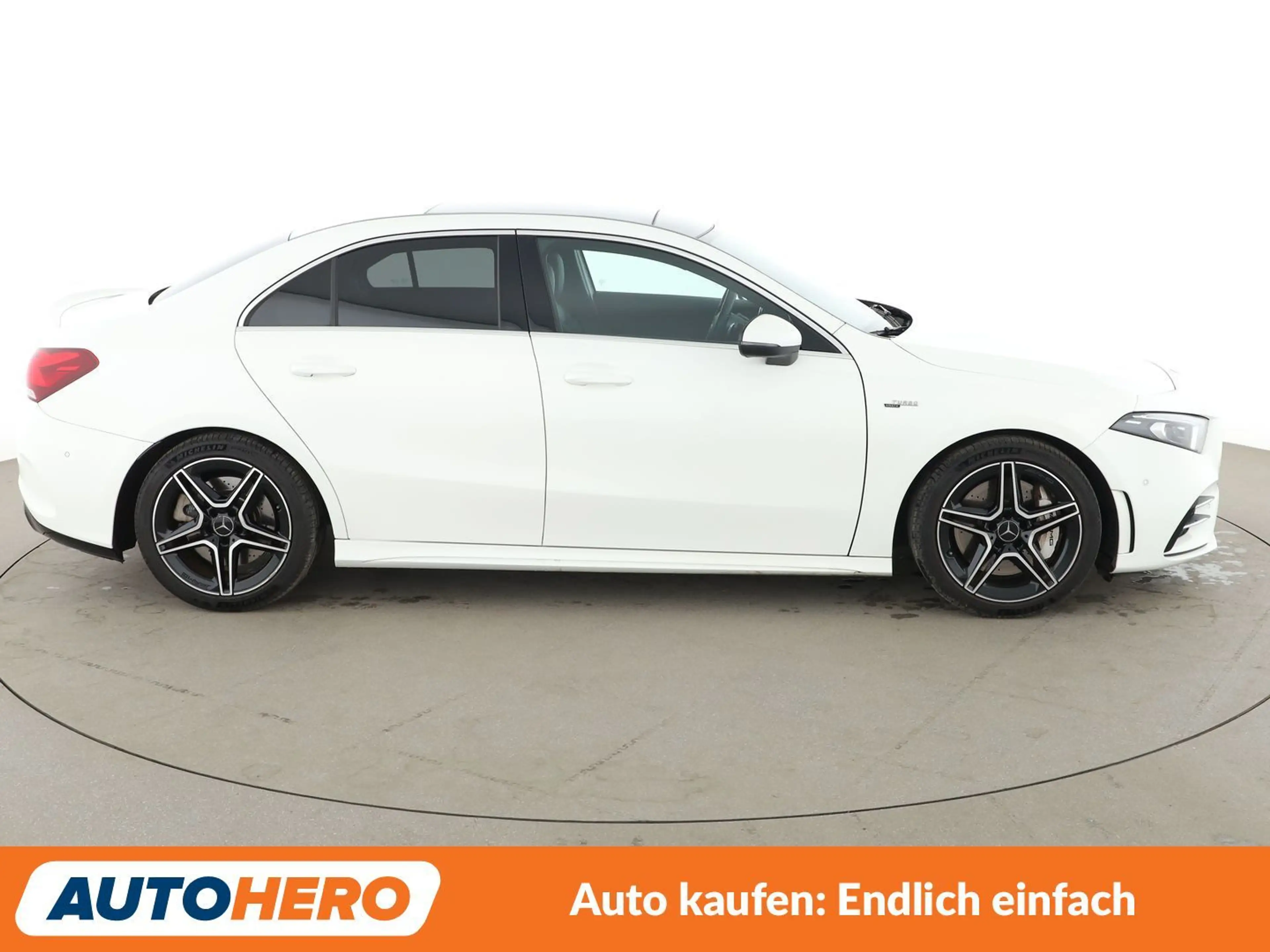 Mercedes-Benz A 35 AMG A 35 AMG 4Matic Aut.*NAV*LED*TEMP*CAM*PDC*SHZ* — photo 7