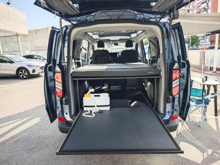 Ford Transit Custom 2026, foto 16