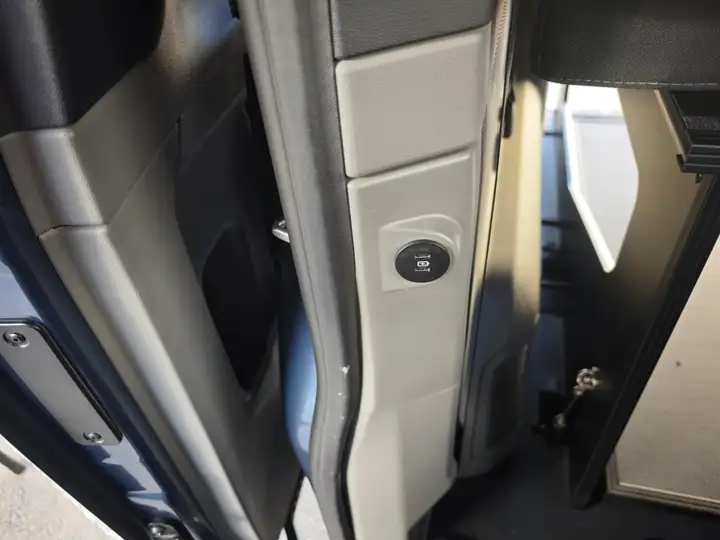 Ford Transit Custom 2026, foto 27
