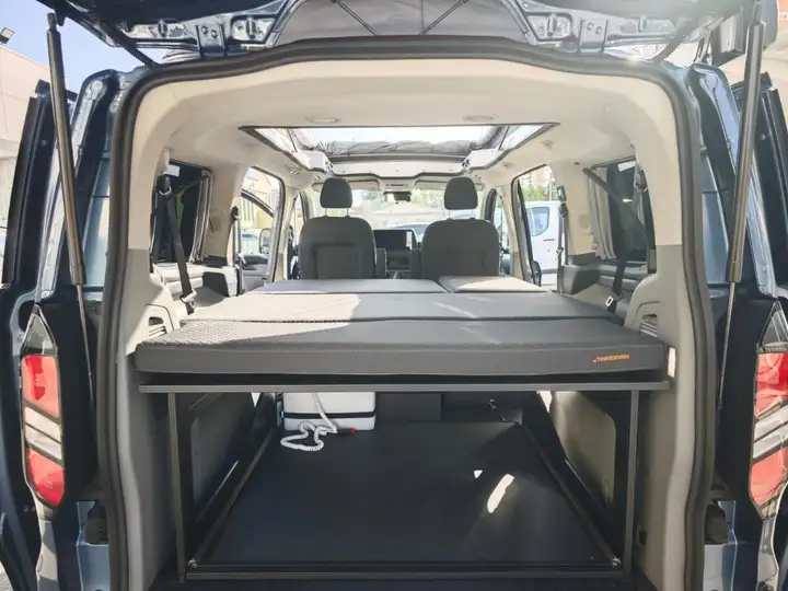 Ford Transit Custom 2026, foto 14