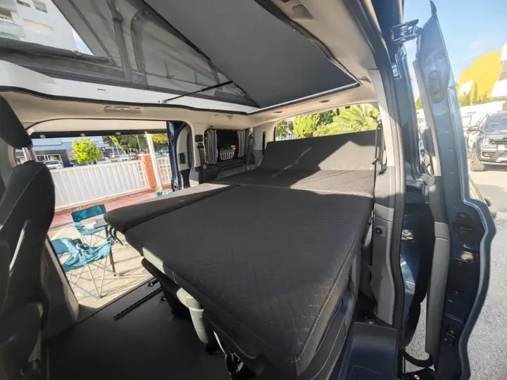 Ford Transit Custom 2026, foto 17