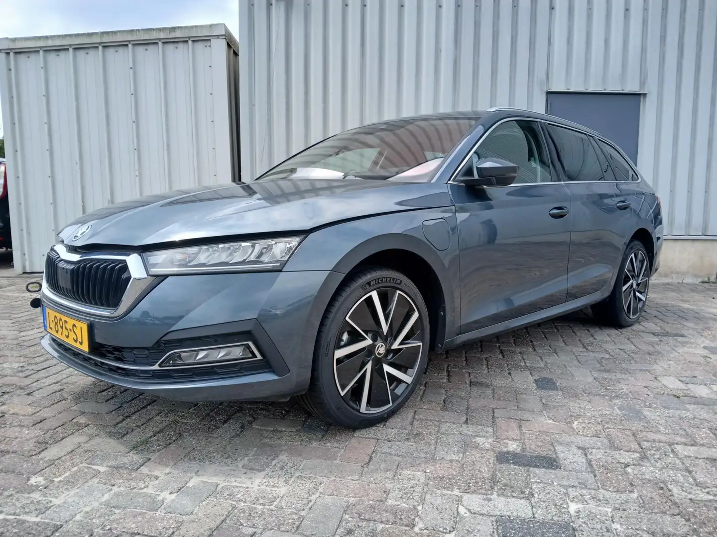 Skoda Octavia Combi 1.4 TSI iV PHEV Business Edition - Clima - C Grijs - 2