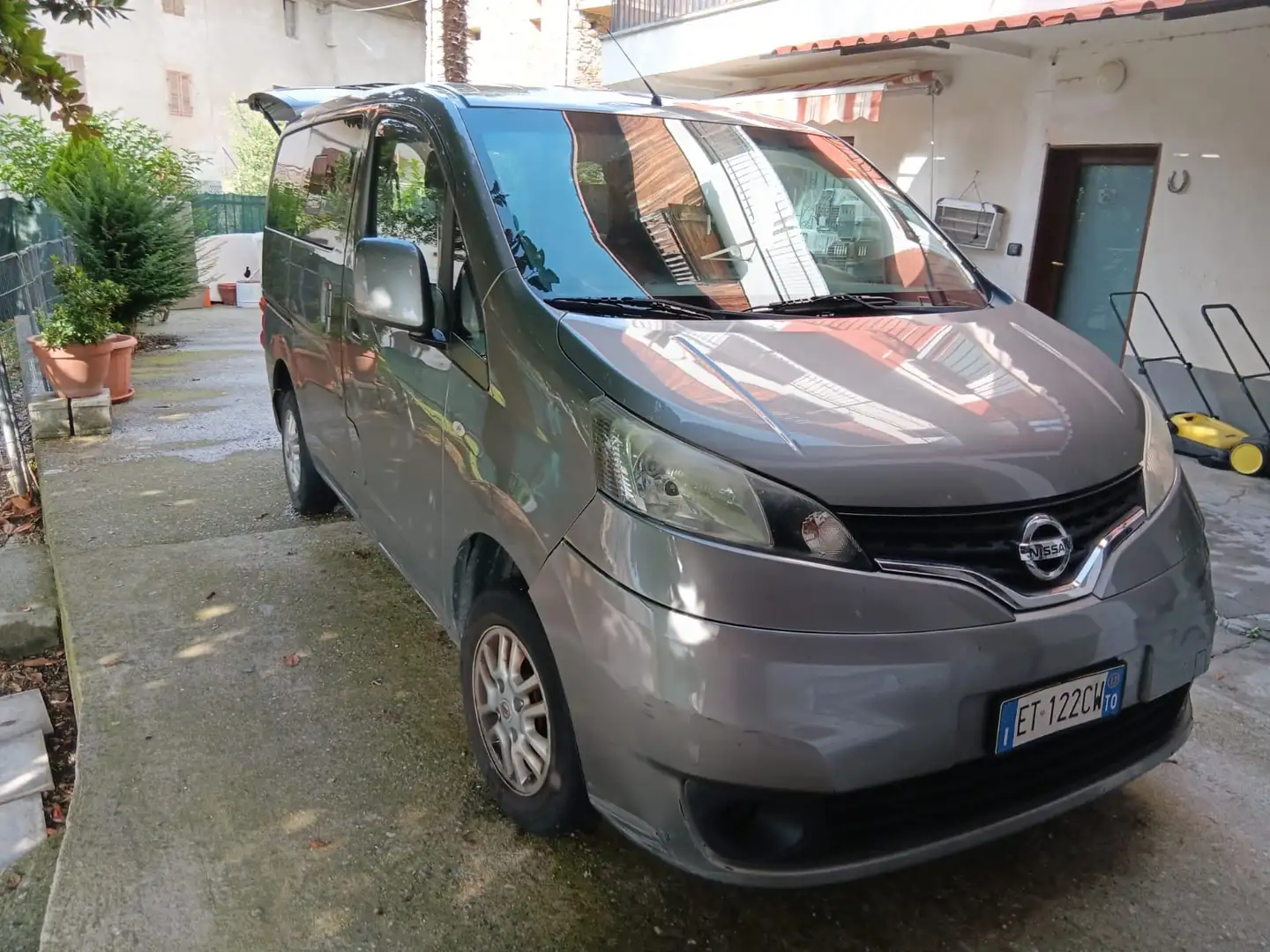 Nissan E-NV200 - 1