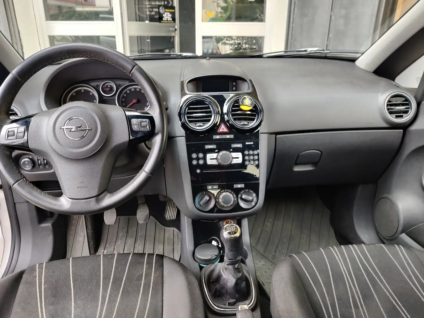 Opel Corsa Corsa IV 2010 5p 1.3 cdti (ecoflex) Edition 95cv Argento - 1