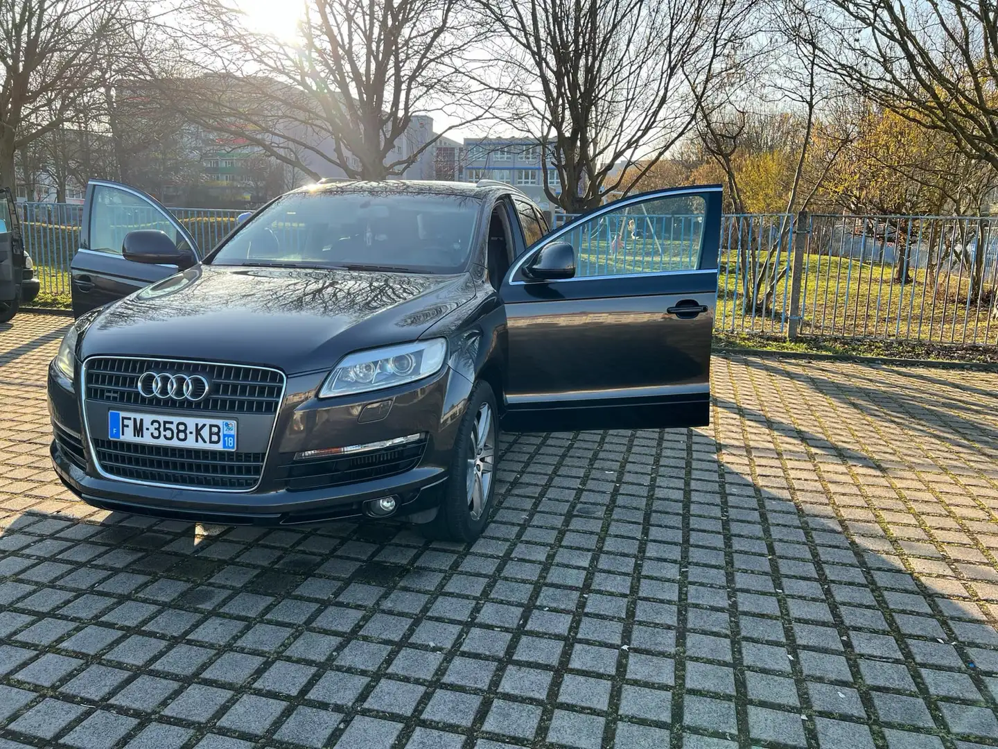 Audi Q7 3.0 TDI DPF quattro tiptronic Schwarz - 1
