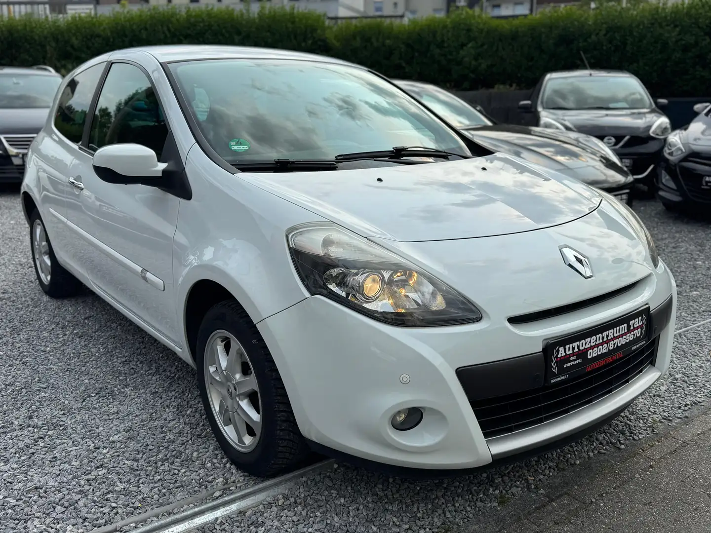 Renault Clio III Dynamique *KLIMA*TÜV*ELK-FENSTER*PDC* Blanc - 1