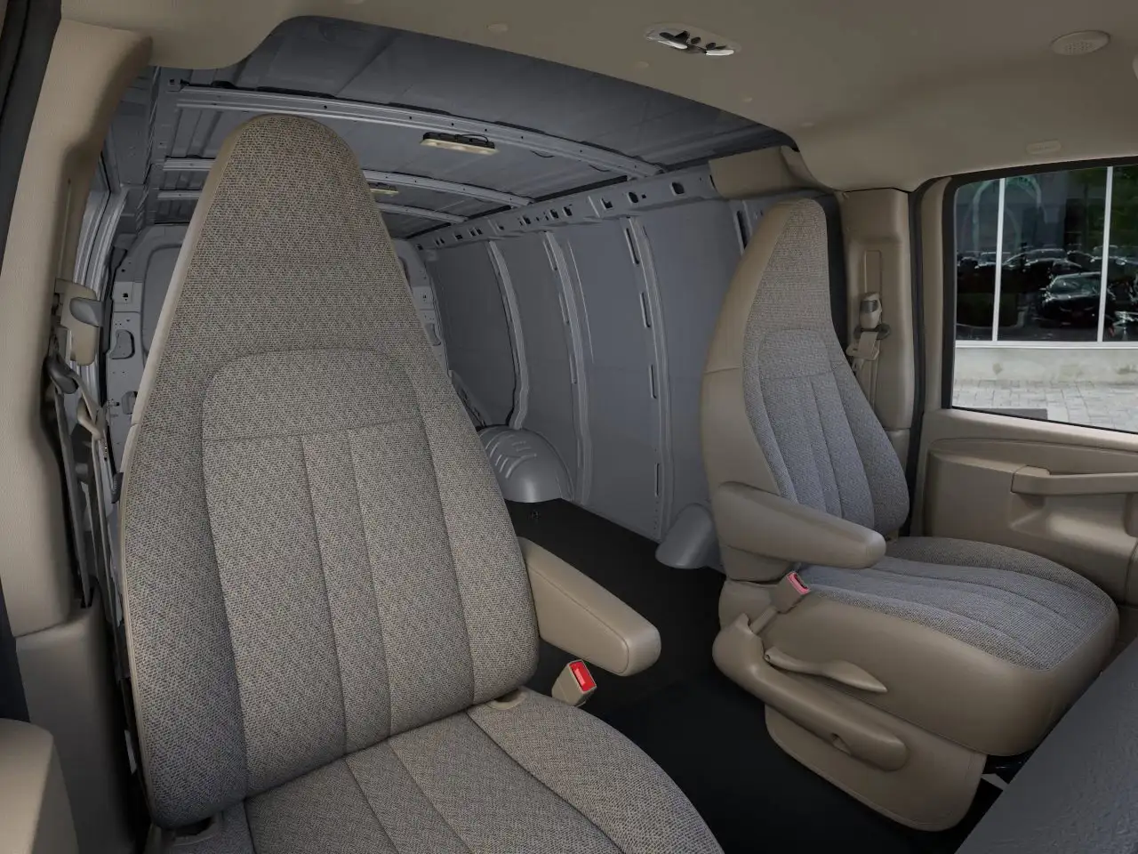 GMC Savana снимка GMC Savana