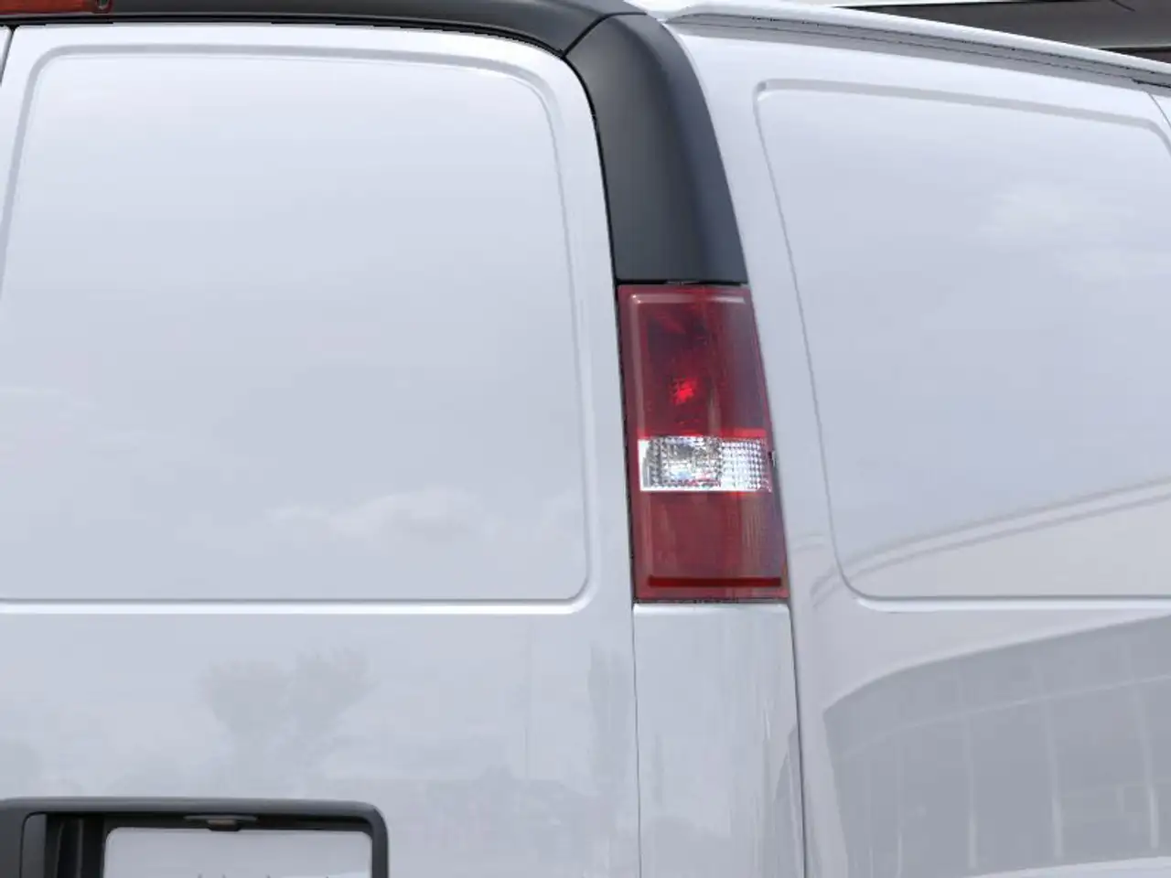 GMC Savana снимка GMC Savana