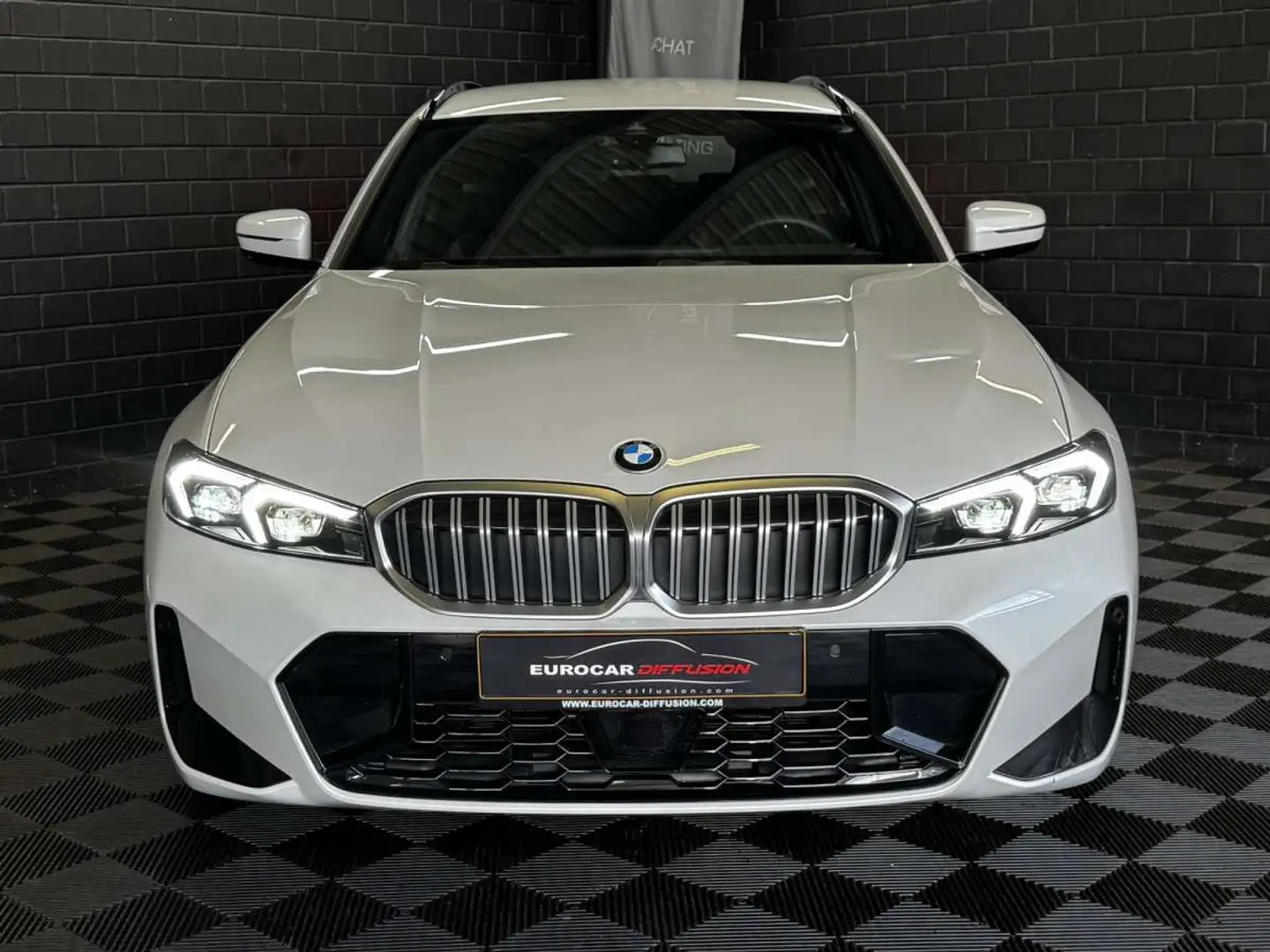 BMW 330 330iA xDrive M-Sport Touring 245CV*Hayon*ACC*Siège Blanc - 2
