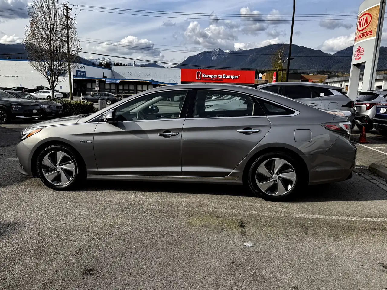 Hyundai SONATA снимка Hyundai SONATA