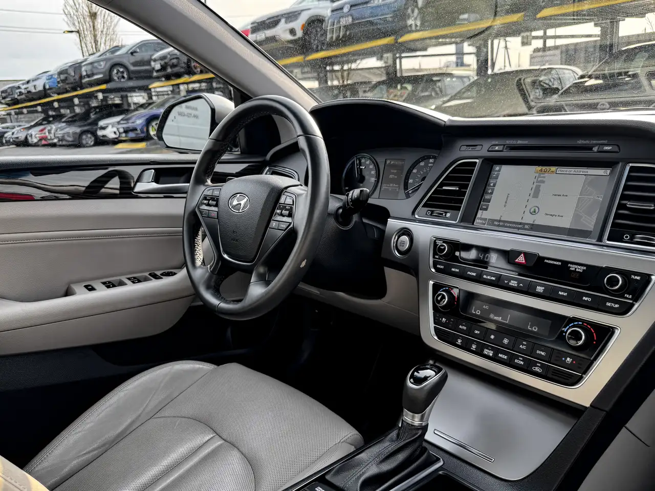 Hyundai SONATA снимка Hyundai SONATA