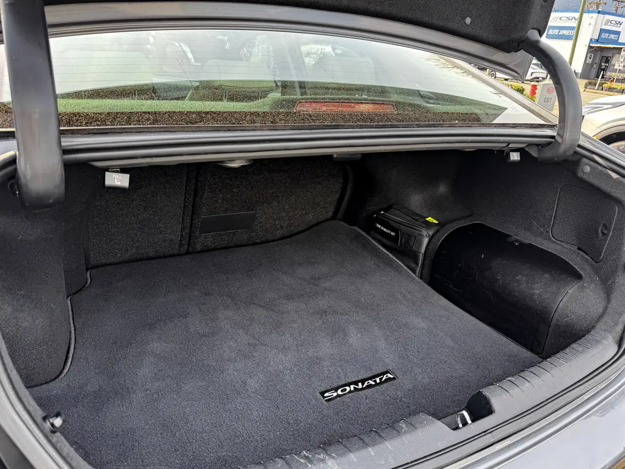 Hyundai SONATA снимка Hyundai SONATA