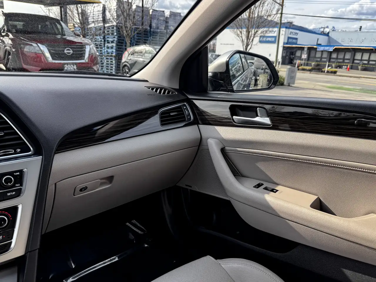 Hyundai SONATA снимка Hyundai SONATA